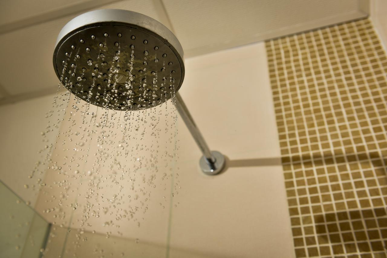 Banyo ve Duş Giderlerinde Sabun, Kireç ve Saç Birikintilerine Karşı Etkili Çözümler